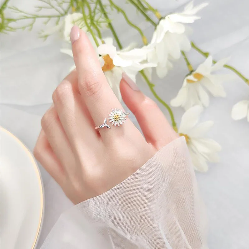 

Fresh Flower 925 Sterling Silver Daisy Temperament Personality Literary Fashion Gift Korea Female Resizable Opening Rings