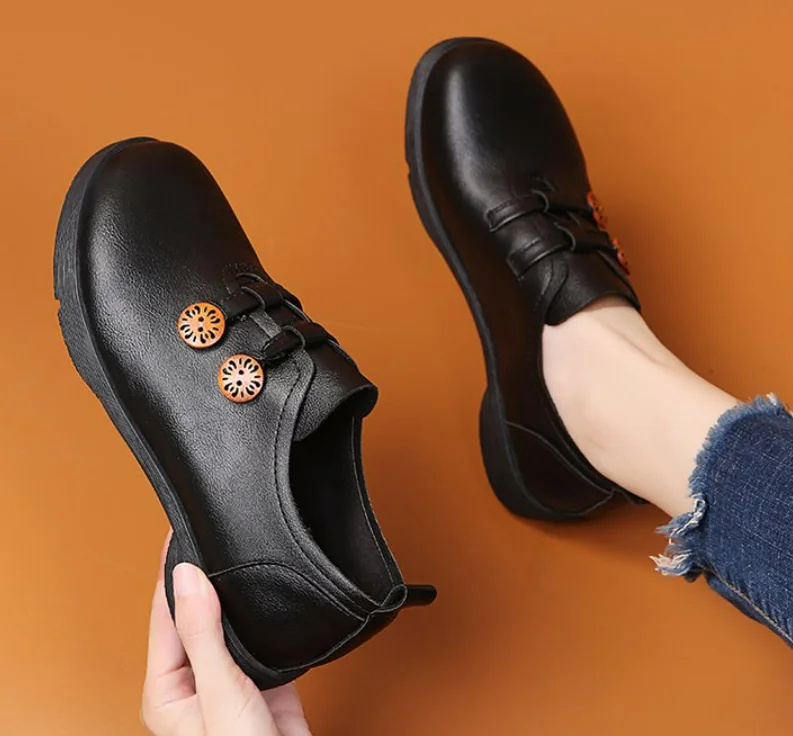 

Breathable Women's shoes leather shoes autumn and winter new fashion retro low-heeled casual shoes