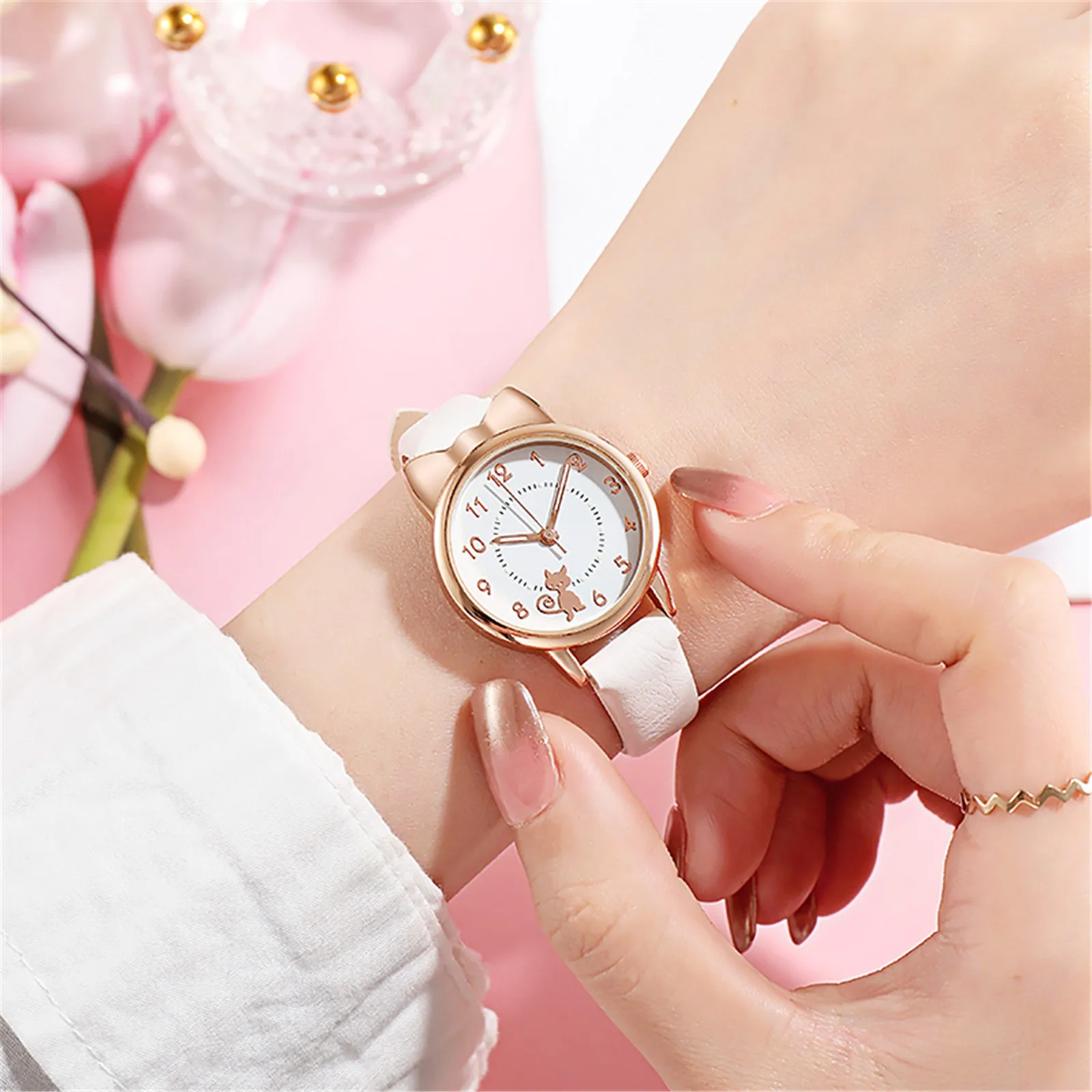

Cute Cartoon Cat Luminous Student Watch Women's Quartz Watch Women's Watch