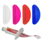 Пластиковый выдавливатель для тюбиков, портативный выдавливатель для зубной пасты в случайном порядке, инструмент для ванной