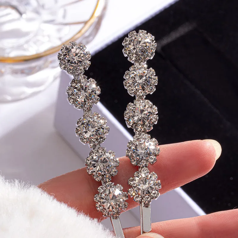 

1Pc Shining Flowers Hairpins Crystal Shiny Geometric Rhinestones Hair Clips Women Styling Tool Hairgrip Diamond Hair Accessories