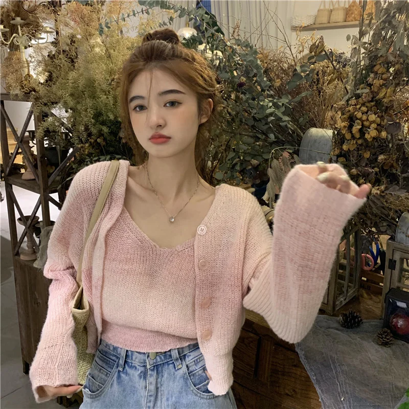 Розовый свитер пальто стильный костюм вязаный жилет на бретелях комплект из двух