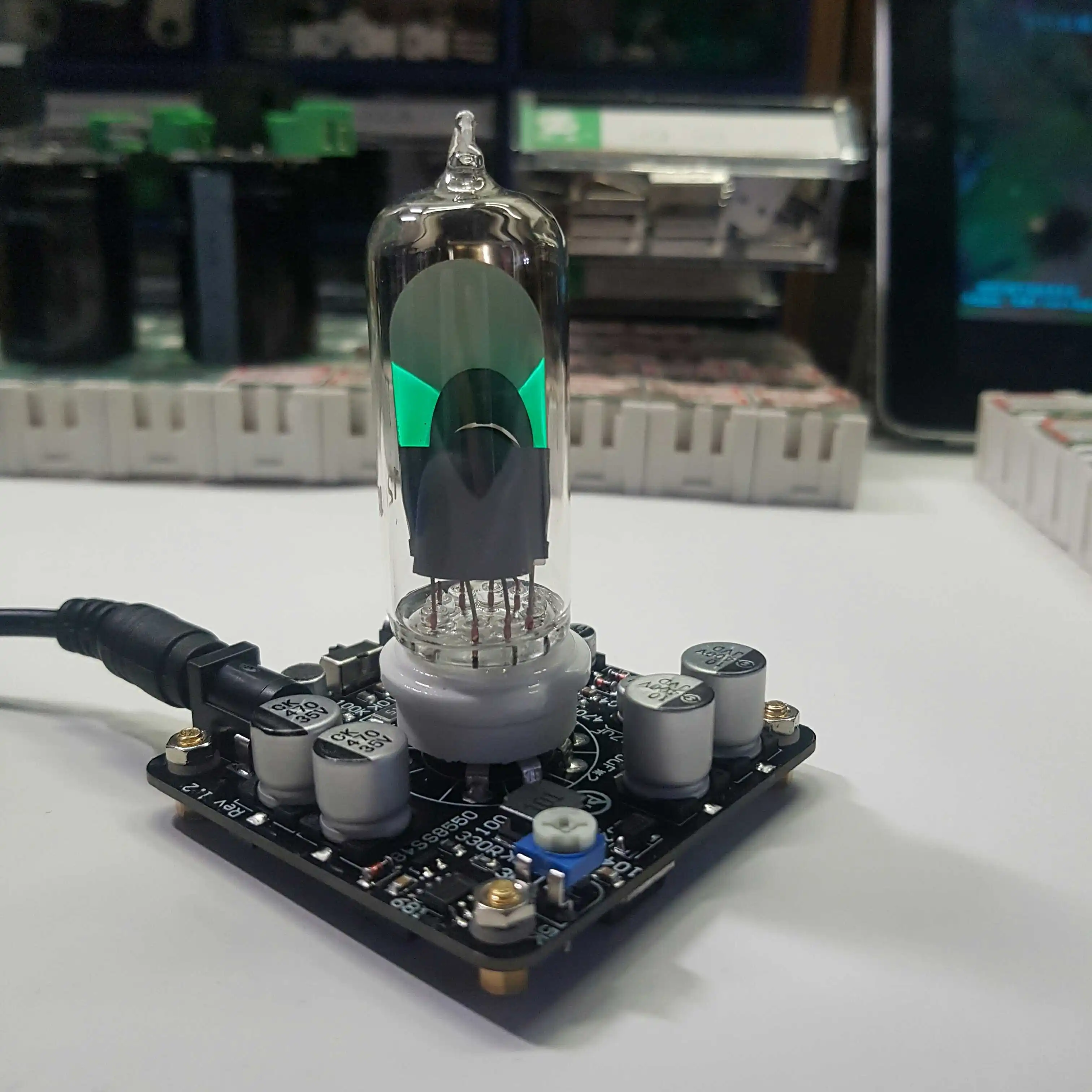 6E1 Кот бисер с завитком индикатор уровня УФ-счетчик готового продукта драйвер