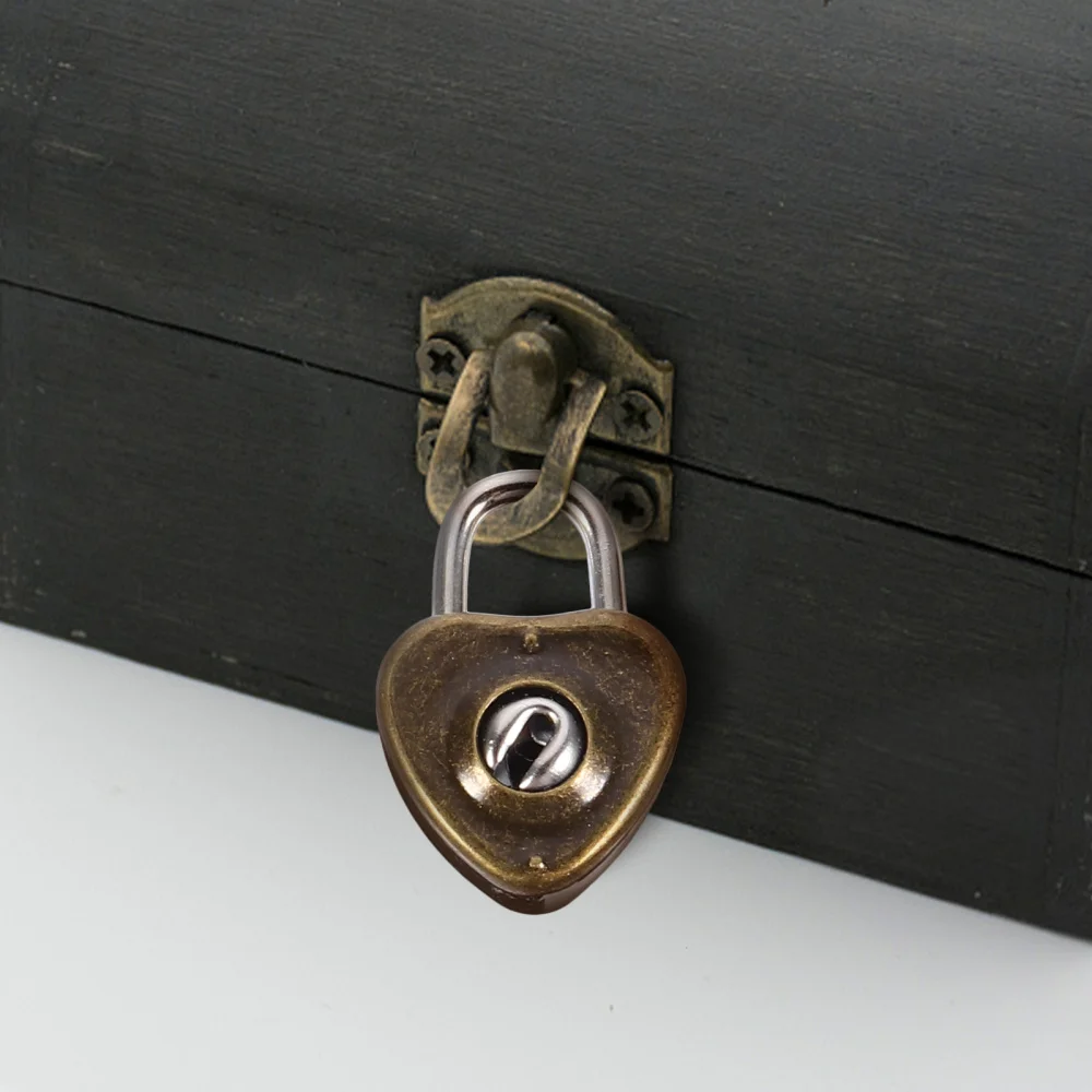 

12pcs Mini Rustproof Versatile Padlock Heart Shaped Locks Diary Lock with Keys