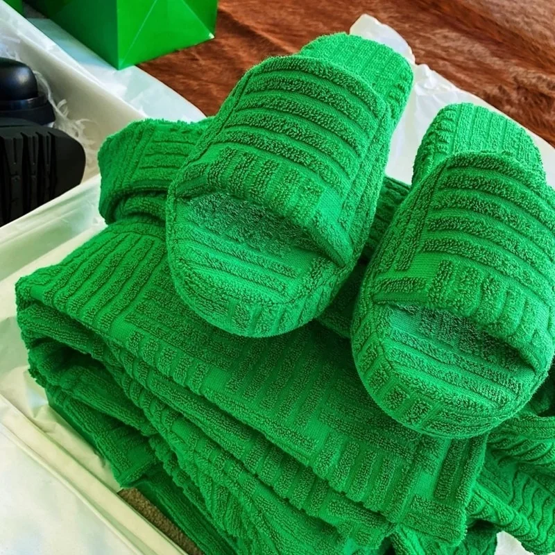 Europe Plus Size Plush Platform Slippers Women 2021 Autumn Winter New Fashion Green Outer Wear Flat Slippers for Women