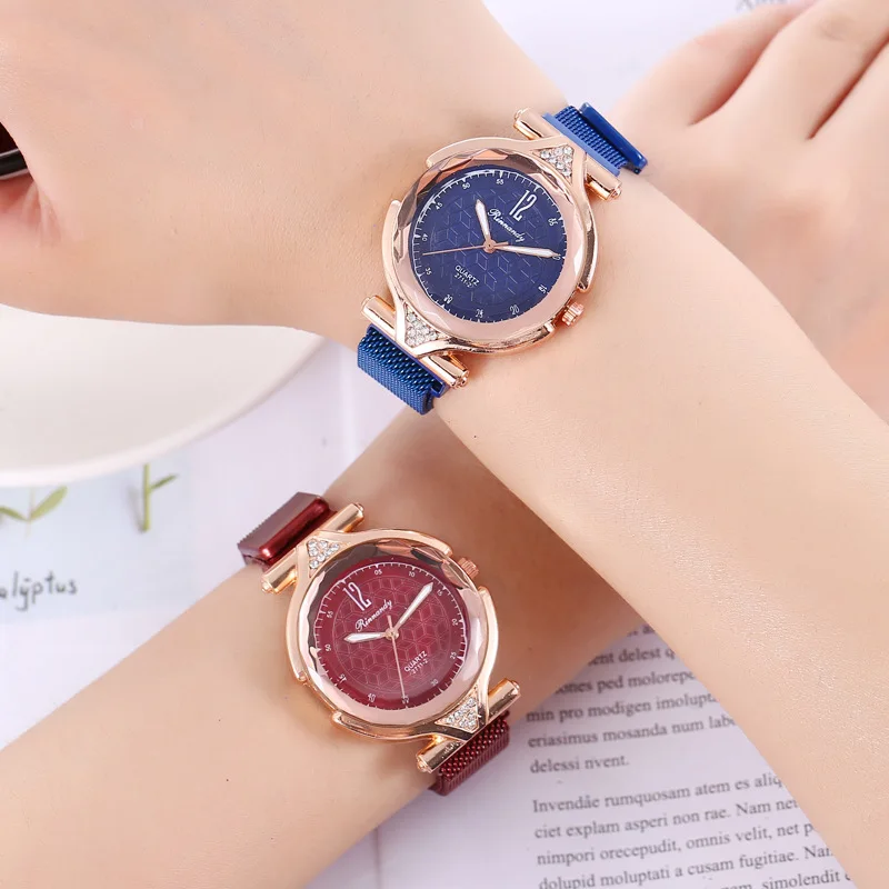

100pcs/lot European and American fashion ladies watches junior high school students high-grade rhinestone Milan fashion watch