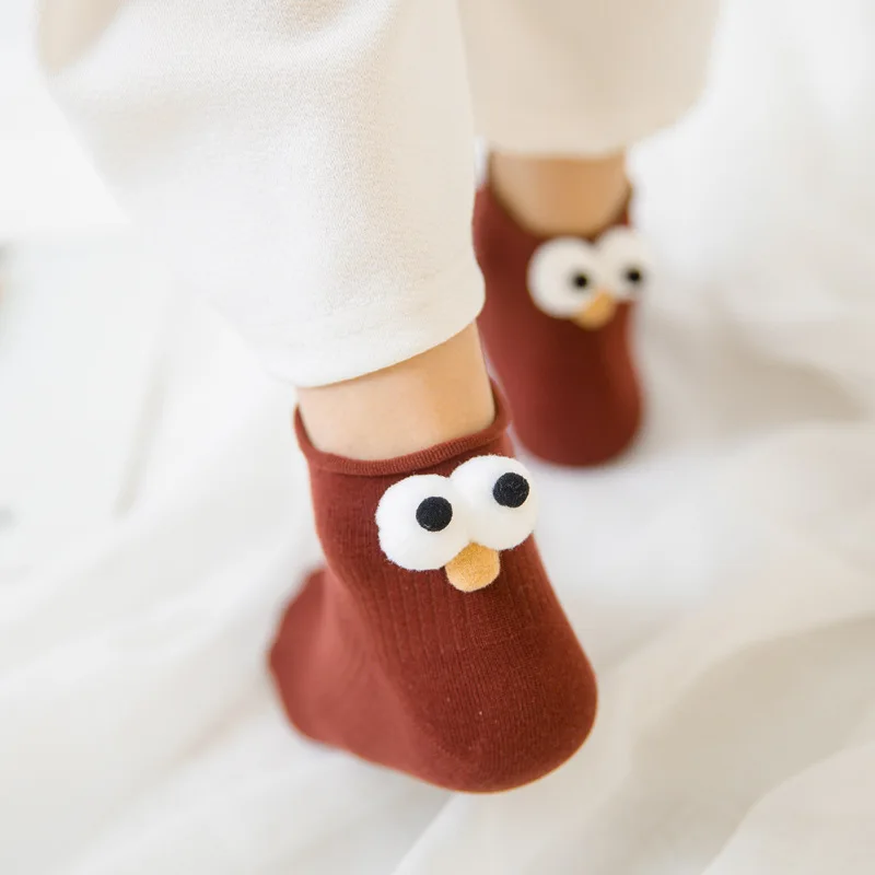 Новые хлопковые однотонные милые короткие носки с большими глазами на заднем