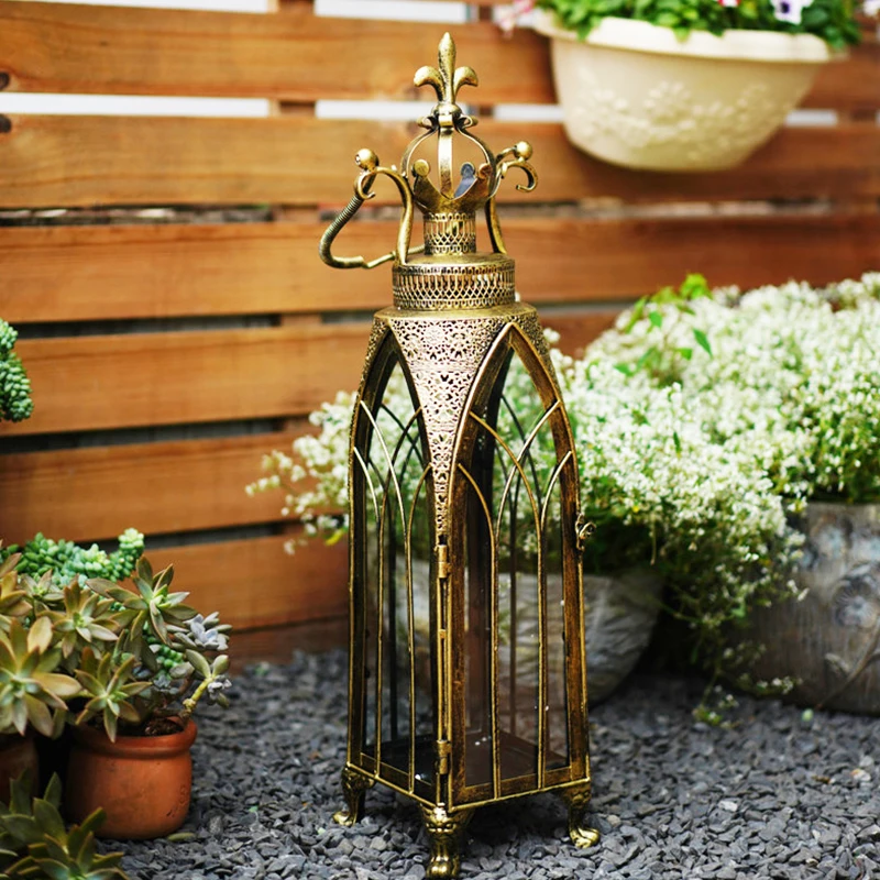 

Large Vintage Outdoor Luxury Candle Holder Windproof Pillar Candle Stand Metal Centerpiece Portavelas Wedding Decoration AH50CH