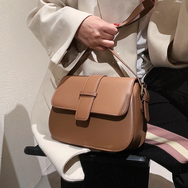 

Senior Bag 2021 New Bag Female Autumn Retro Messenger Bag Shoulder Bag Underarm Bag Square Bag Width: 22cm