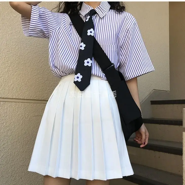 

Korean high waist pleated skirt in spring and summer of 2019