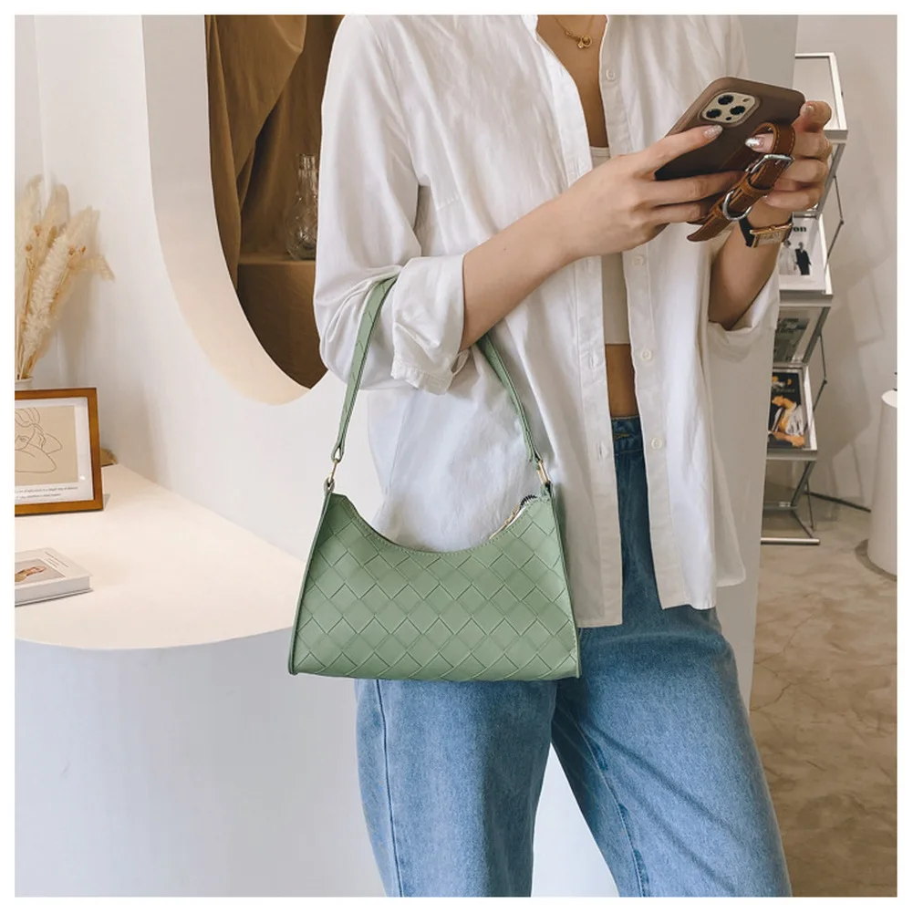 

Fashion Plaid Pattern Baguette Bags Woven PU Leather Shoulder Bags for Women 2021 Designer Luxury Handbag Female Travel Tote