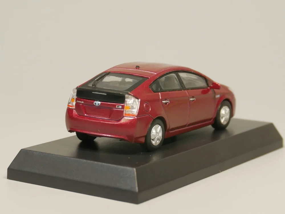 Модель автомобиля kyosho 1:64 TOYOTA Prius PHV|Наземный транспорт| |