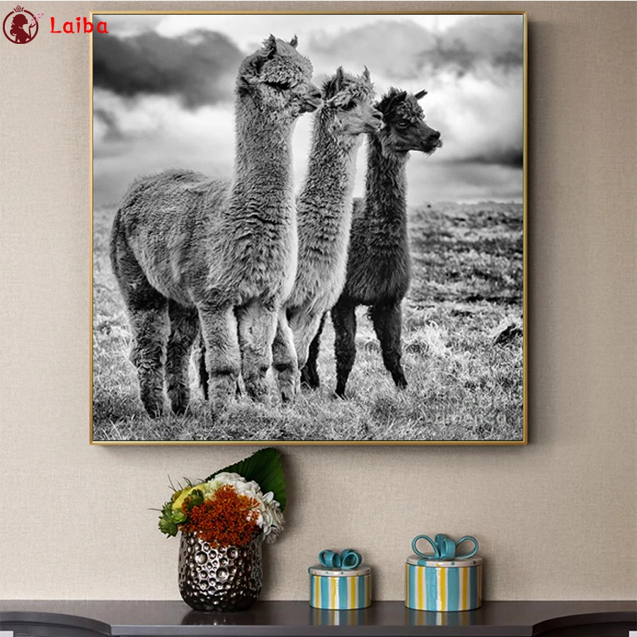 

5D DIY Diamond Painting Fashion Black and White Alpaca cross stitch full square/round diamond mosaic embroidery