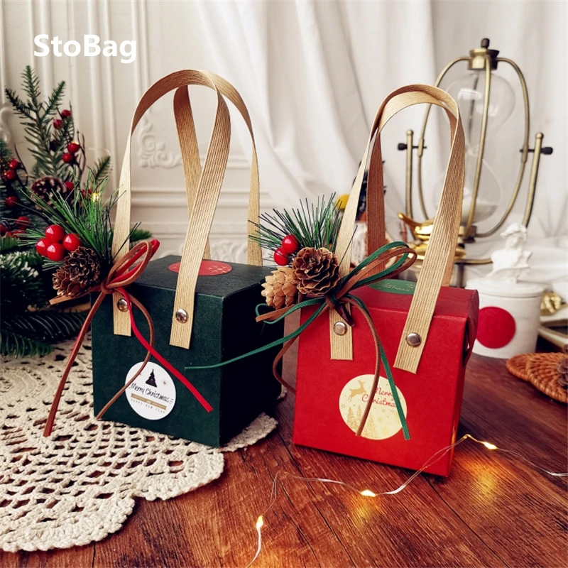 

StoBag 10pcs Red/Green Christmas Perty & Event Gift Box Birthday Wedding Handle Packaging Cake Cookies Decoration Favor 9*9*9cm