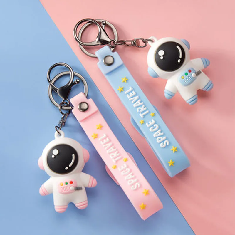 

2021 Spaceman Key Pendant Cartoon Anime Key Chain Silicone Pendant DIY Couple Personality Keychain astronaut Doll Jewelry Trend