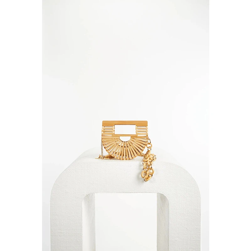 

Ins Retro Hollow Rattan Bags Casual Straw Chain Crossbody Bags for Women Vacation Shoulder Bag Bamboo Basket Waist Bag 2021 New