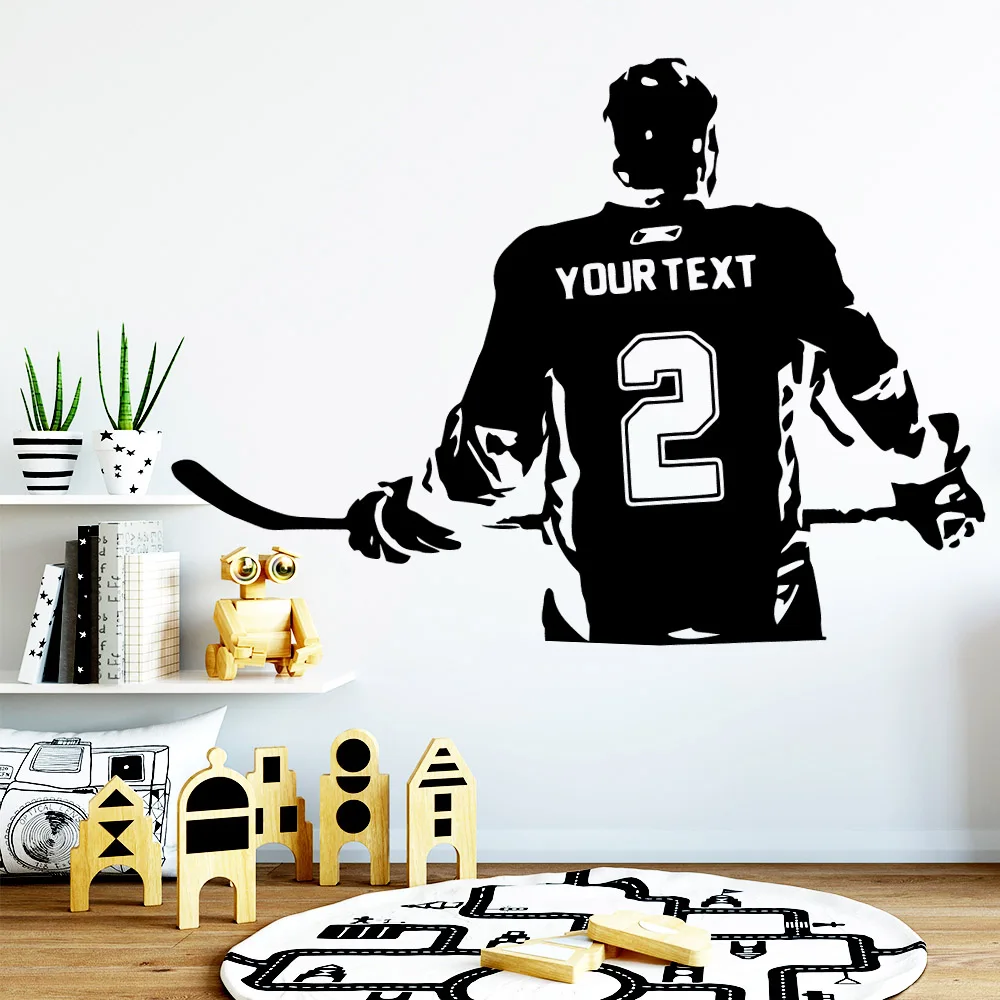 Виниловая наклейка на стену в американском стиле с именем играющим хоккейный