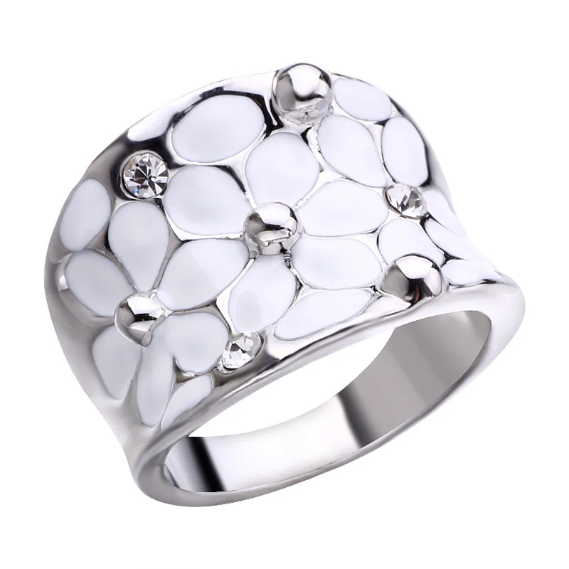 

BAOSHINA Unique Women's Ring Enamel White Flower Luxury Party Engagement Weddiing Jewelry Accessories High Quality