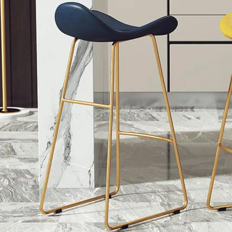 Современный барный стул в скандинавском стиле простой высокий для отдыха