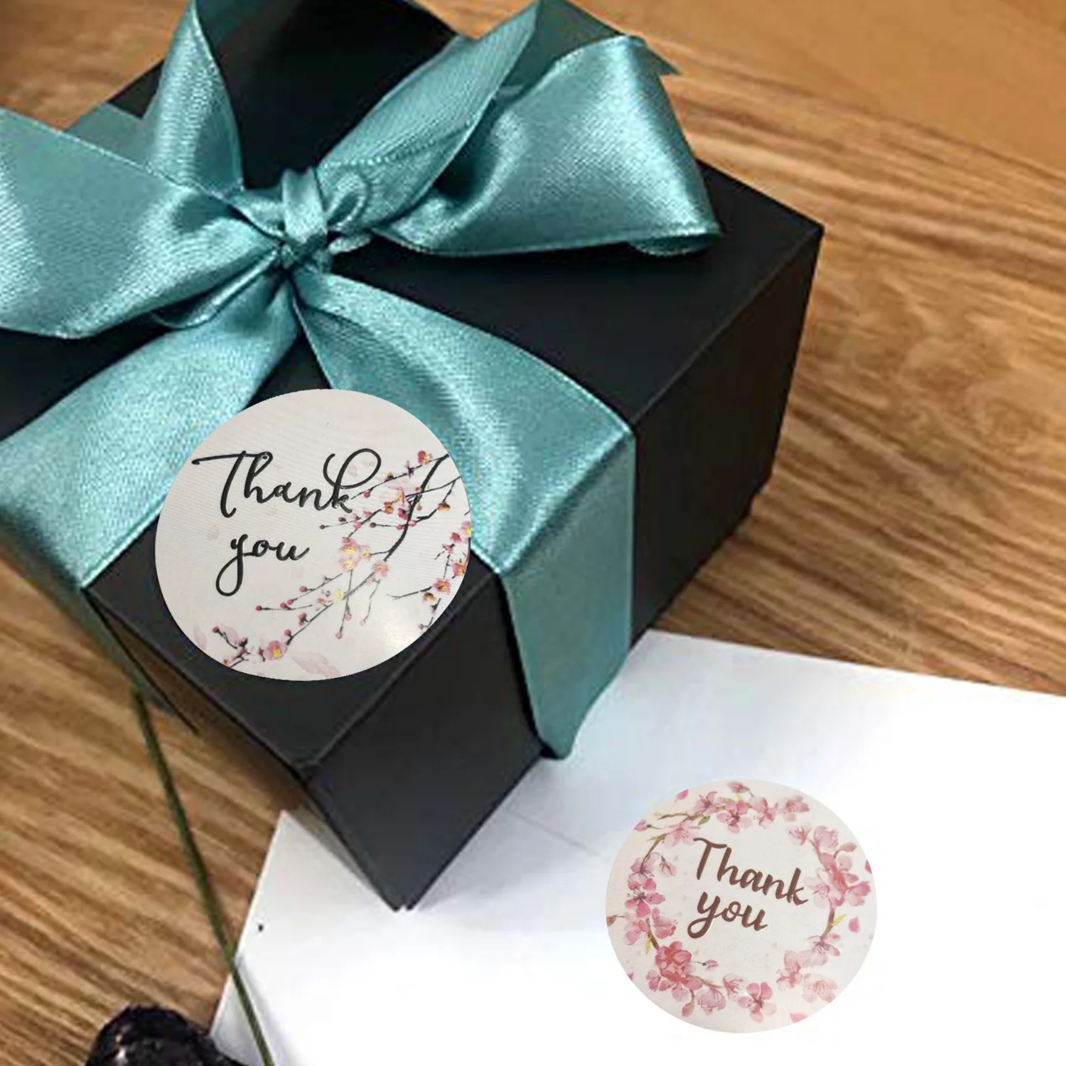 

1.5 inch 500 pcs/roll thank you cute flower round label, baking gift card, party, gift wrapping sticker