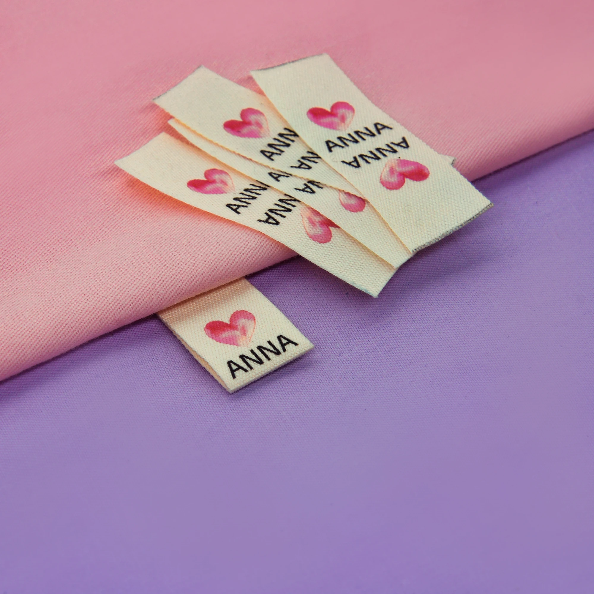 Пользовательские швейные этикетки/брендовые этикетки бирки для одежды на заказ