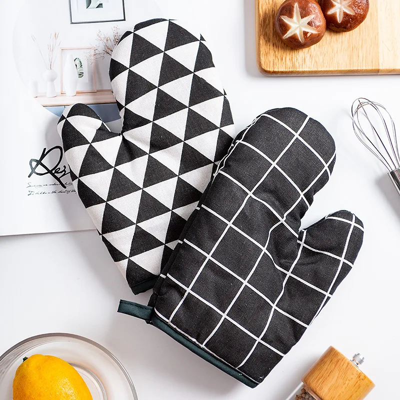 

Nordic household grid thickened heat proof kitchen oven baking cotton and linen gloves