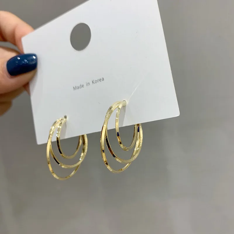 Корейские темпераментные простые металлические серьги для женщин новинка 2020