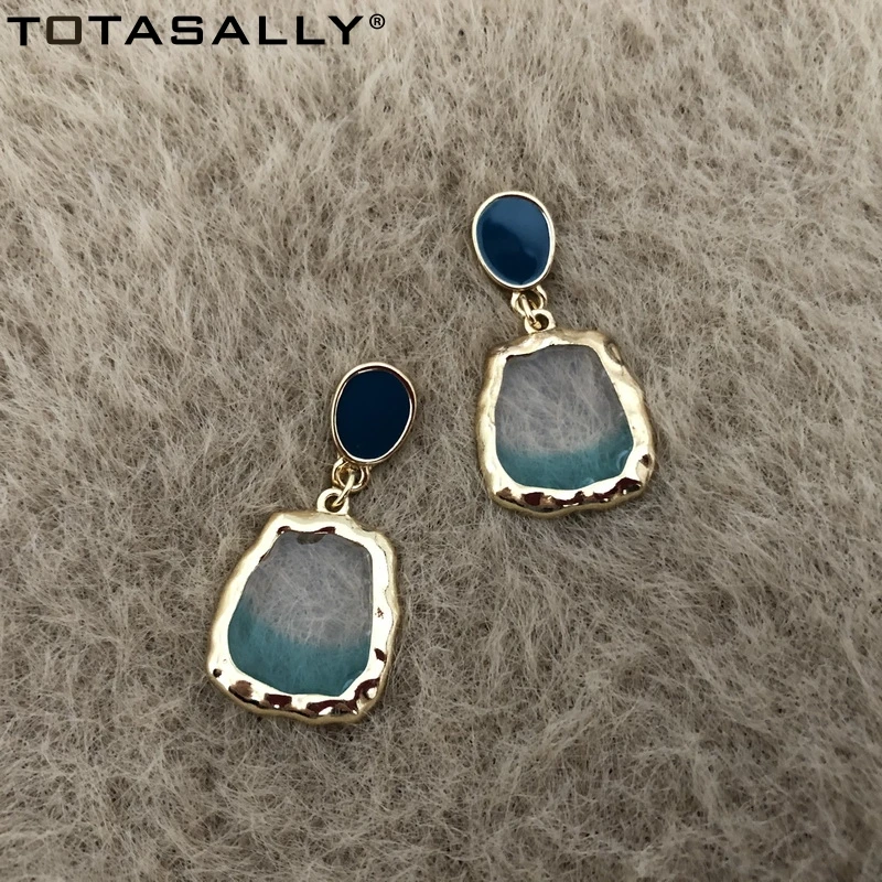 

TOTASALLY Hot Women's Anti-allergy Earrings Trendy Gradient Blue Resin stud Earrings Accessories Jewelry Gifts Dropship