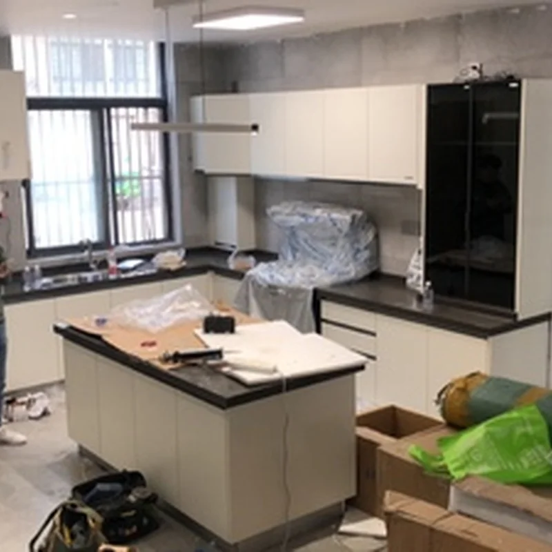 Простой светодиодный подвесной светильник в стиле пост модерн скандинавский