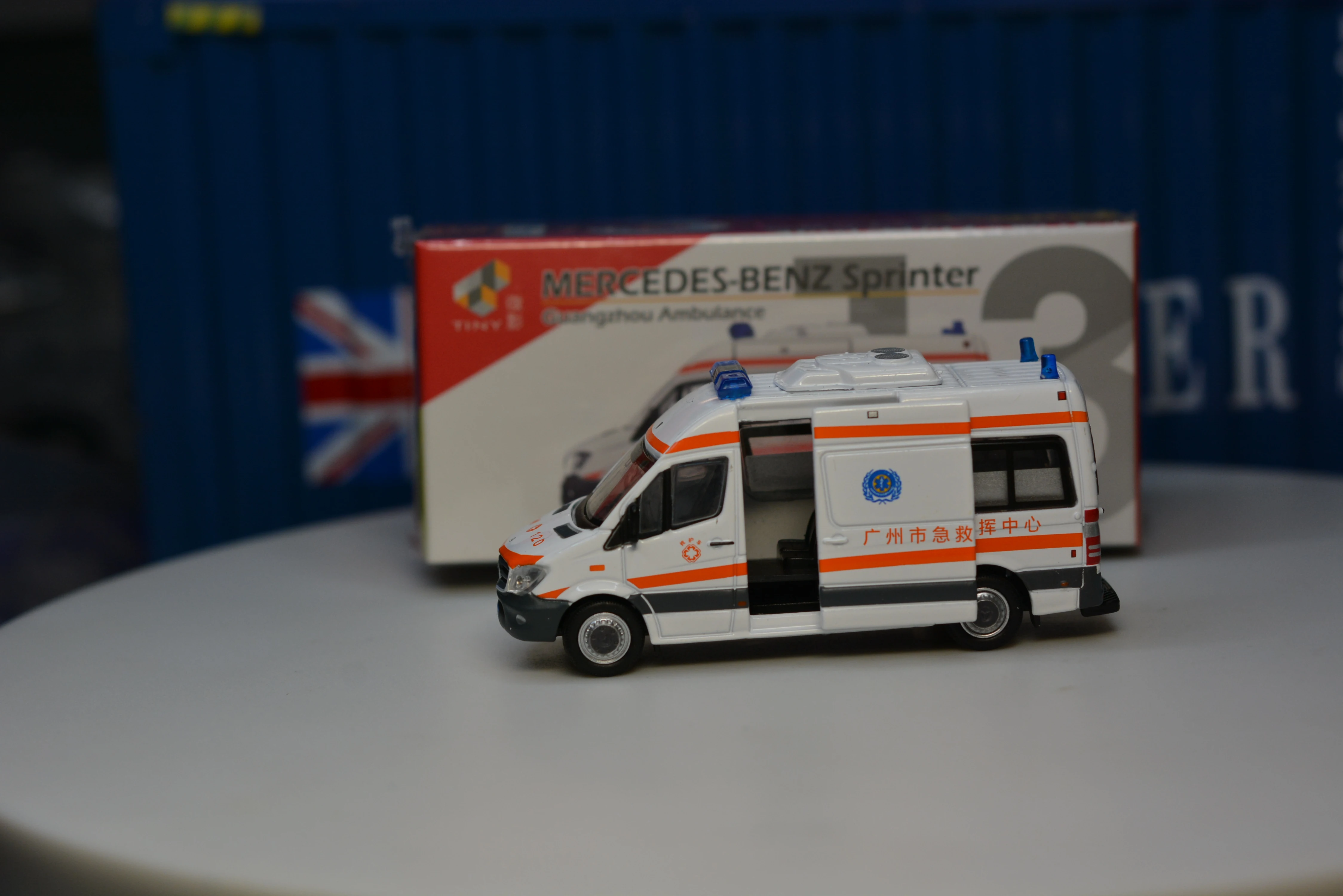 

Tiny 1/76 Sprinter Guangzhou Ambulance Die Cast Model Car Collection Limited