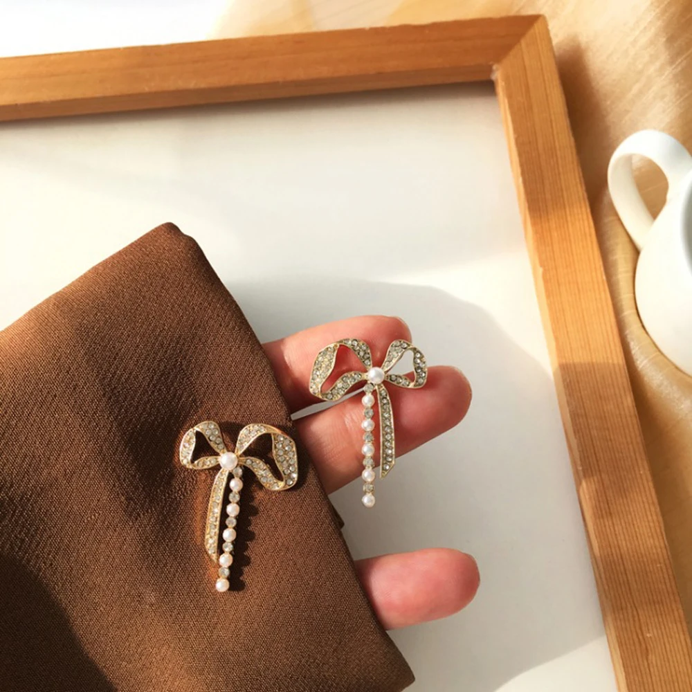 

In 2021 New Trendy Classic Style Earrings Fashion Personality Charm Bowknot Shape Stud Earrings Women Fine Jewelry Gift
