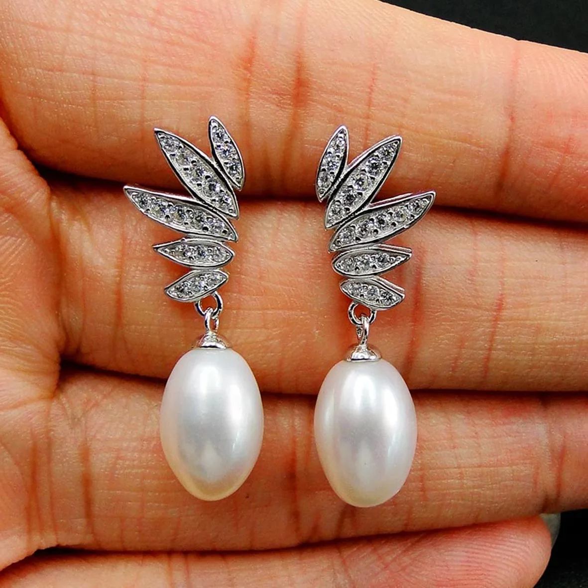 

Женские серьги-гвоздики из серебра 925 пробы, с пресноводным жемчугом