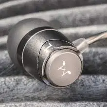 Наушники-вкладыши SoundMAGIC E11 с шумоизоляцией