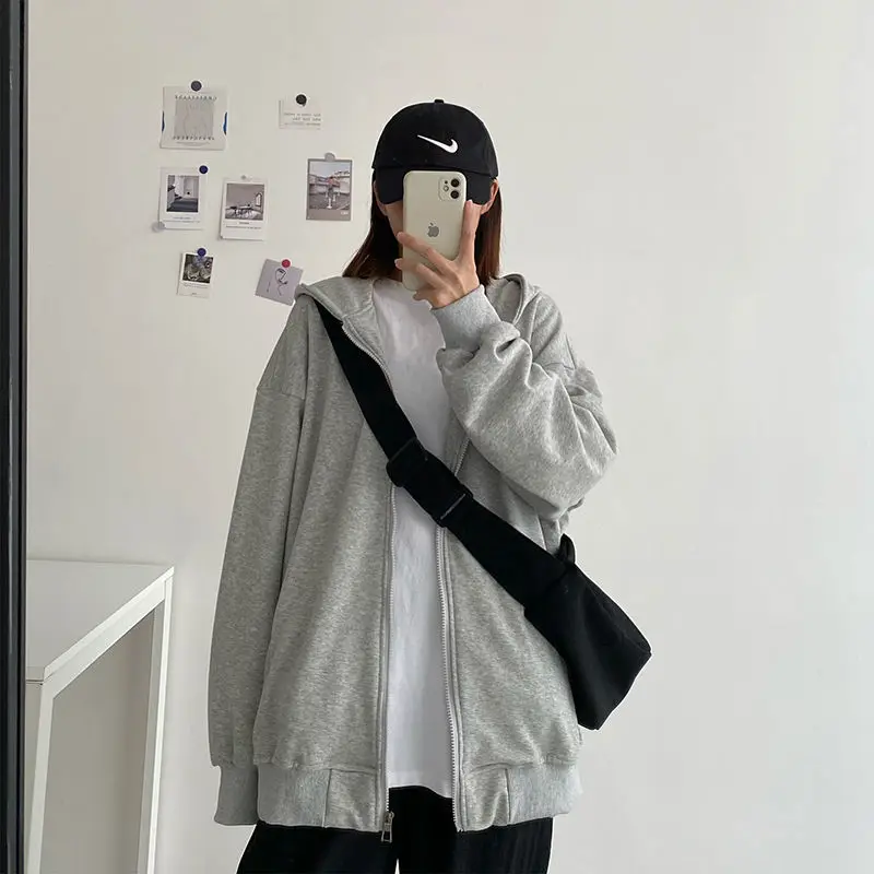 

zipperHoodedSweaterFemalestudent2020autumnThe NewKorean versionCollege styleLooseSolid colorLong sleeveCardigantide