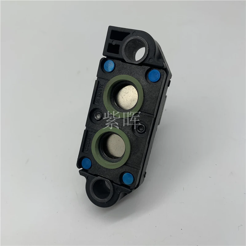 Датчик дифференциального давления для тяжелых грузовиков Euro 6 4384138 1892277 4MPP12-1 4MPP3-2