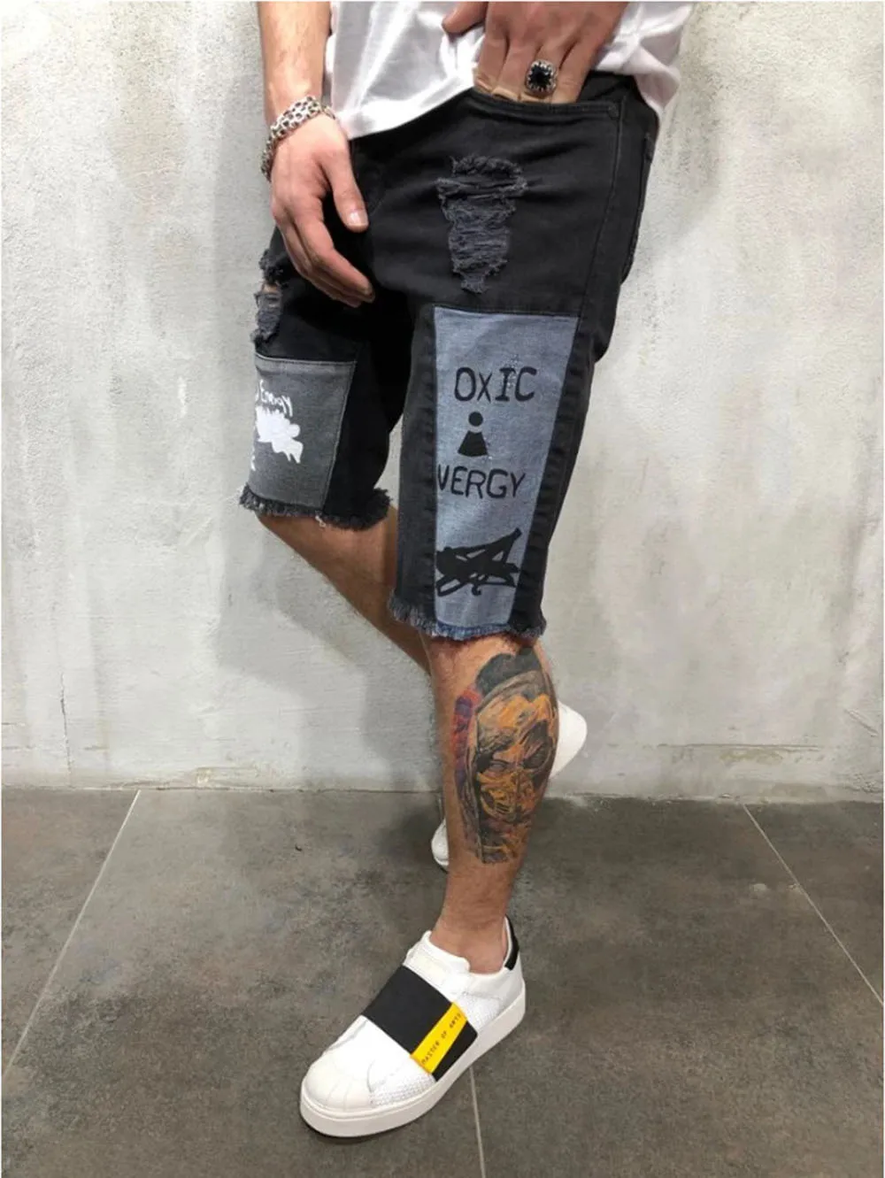 

New style denim shorts ripped holes Slim slimming men's trousers printed men's trousers casual five-point pants