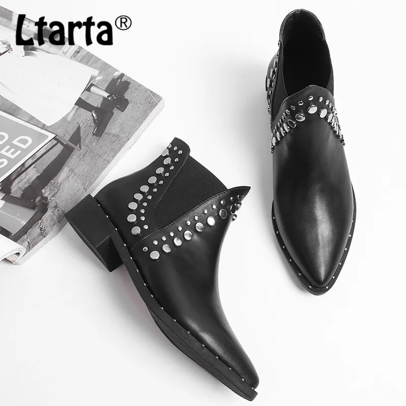 LTARTA/Новинка 2019 года Короткие ботинки с острым носком на толстой подошве шпильках
