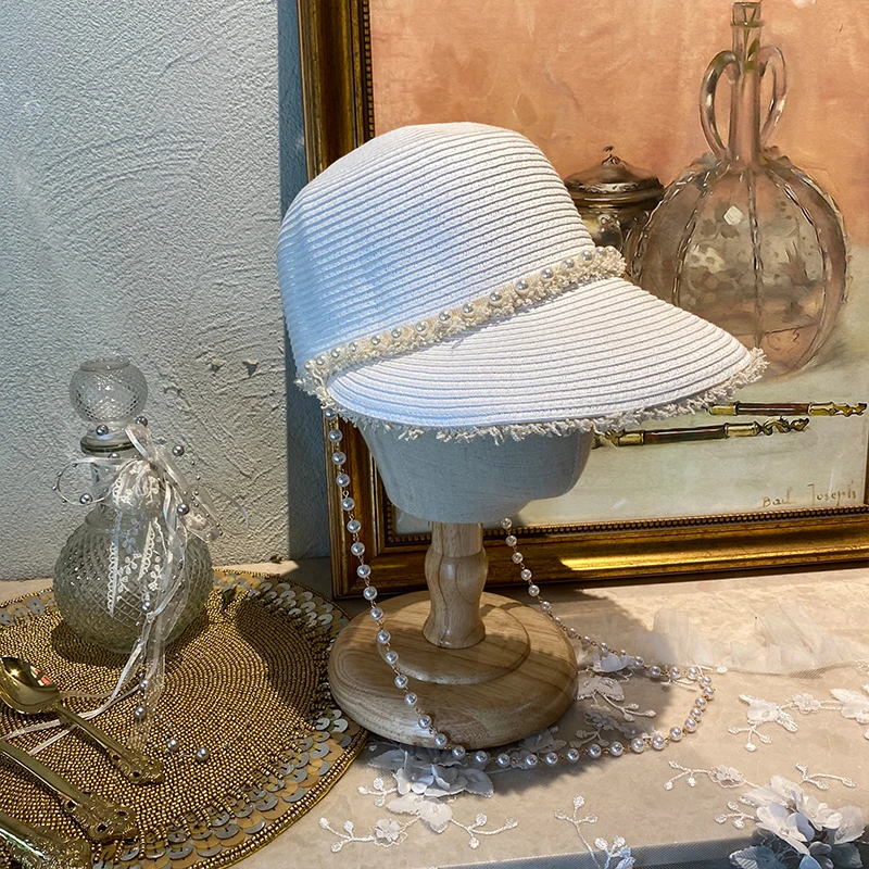 

Women Sun Visor Pearl Chain Decoration White Raffia Straw Baseball Hat Fashion Equestrian Hat Quiche Cap Visor Caps Beach
