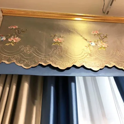 Novo luxo chinês de alta precisão cortinas