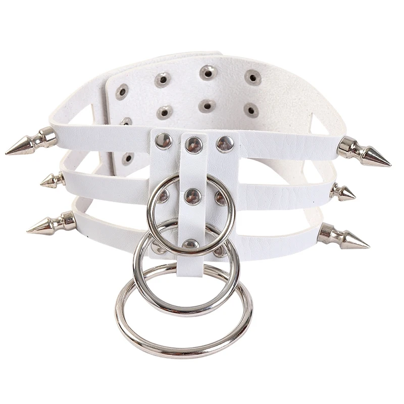 Женское кожаное колье-чокер с металлическими заклепками розовое ожерелье