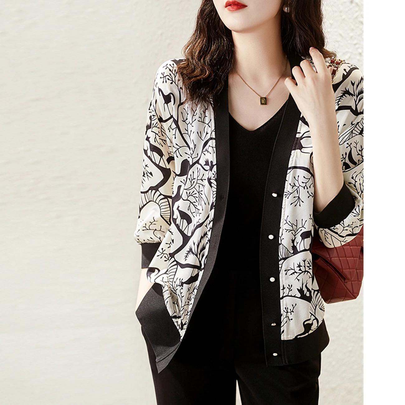 

Silk Jacket Women Casual Style 92% Silk Lightweight Fabric Printed Long Sleeves Casual Bomber Coat New Fashion