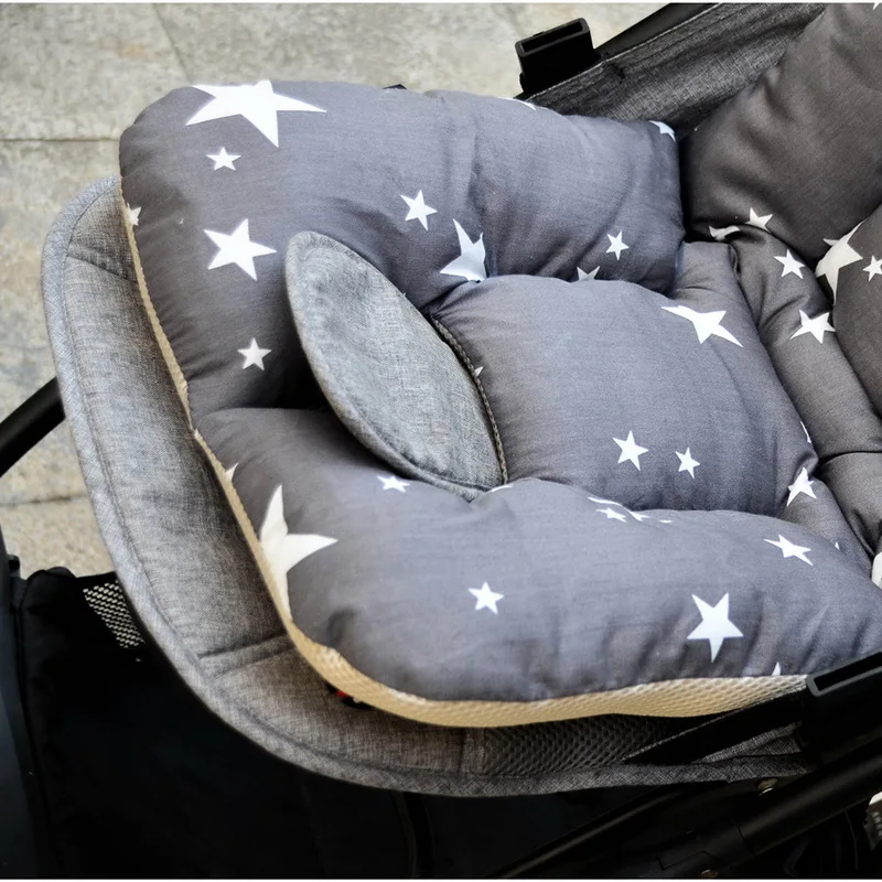 Детская утепленная подушка на колесиках Подушка с принтом для детской коляски