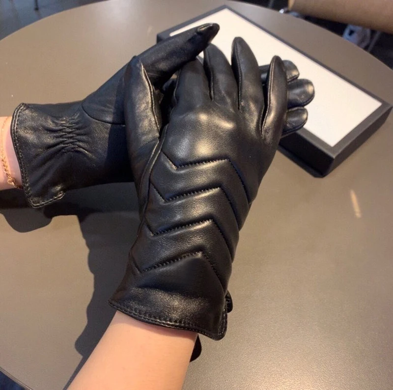 

2020 New Fashion Gloves for Women Brand Designer Fashion Mittens