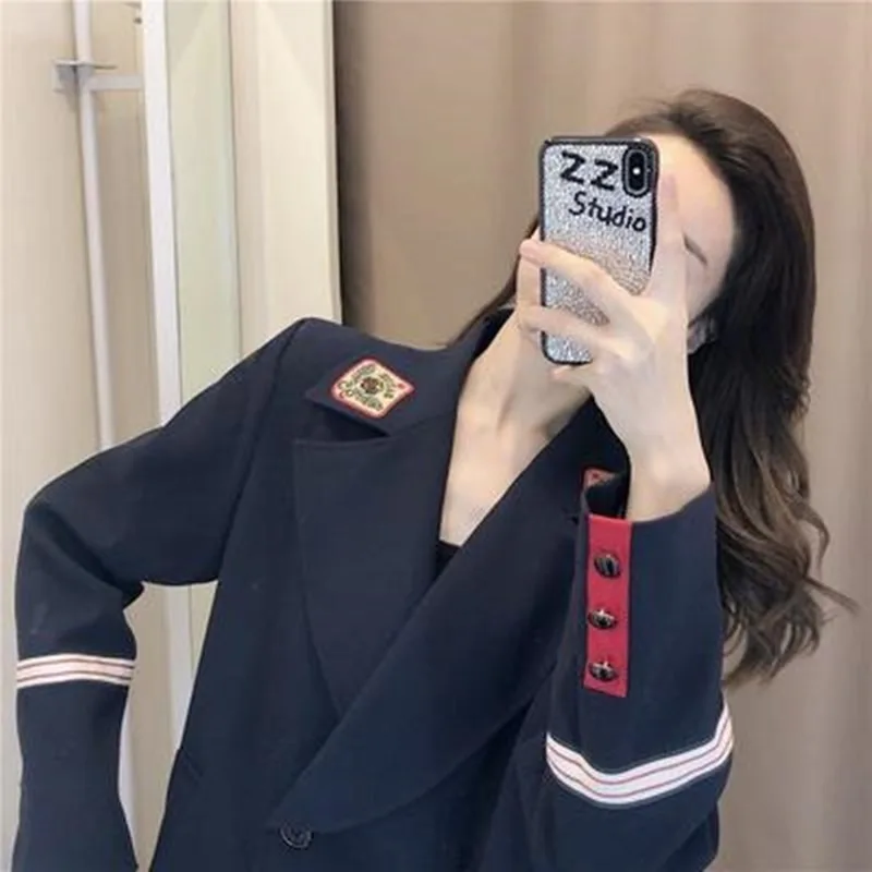 

Autumn and winter small suit jacket, retro Hong Kong style, fashion temperament, British Korean style loose student jacket women