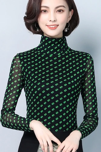 Женские простые удобные черные рубашки с романтическим принтом большие размеры