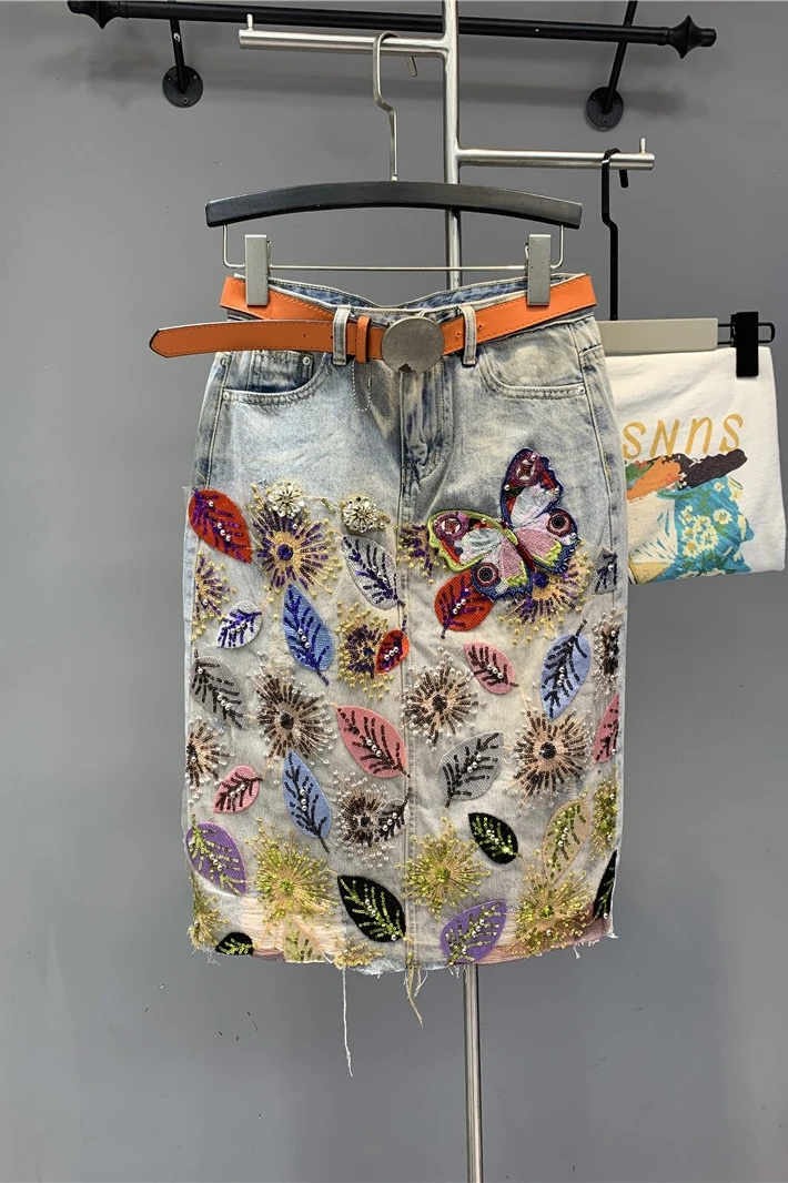 

Colorized Butterfly Leaves Beaded Sequins Diamond Raw Edge Denim Skirt Fashionable Stylish Personality Midi Skirt Skirts Womens