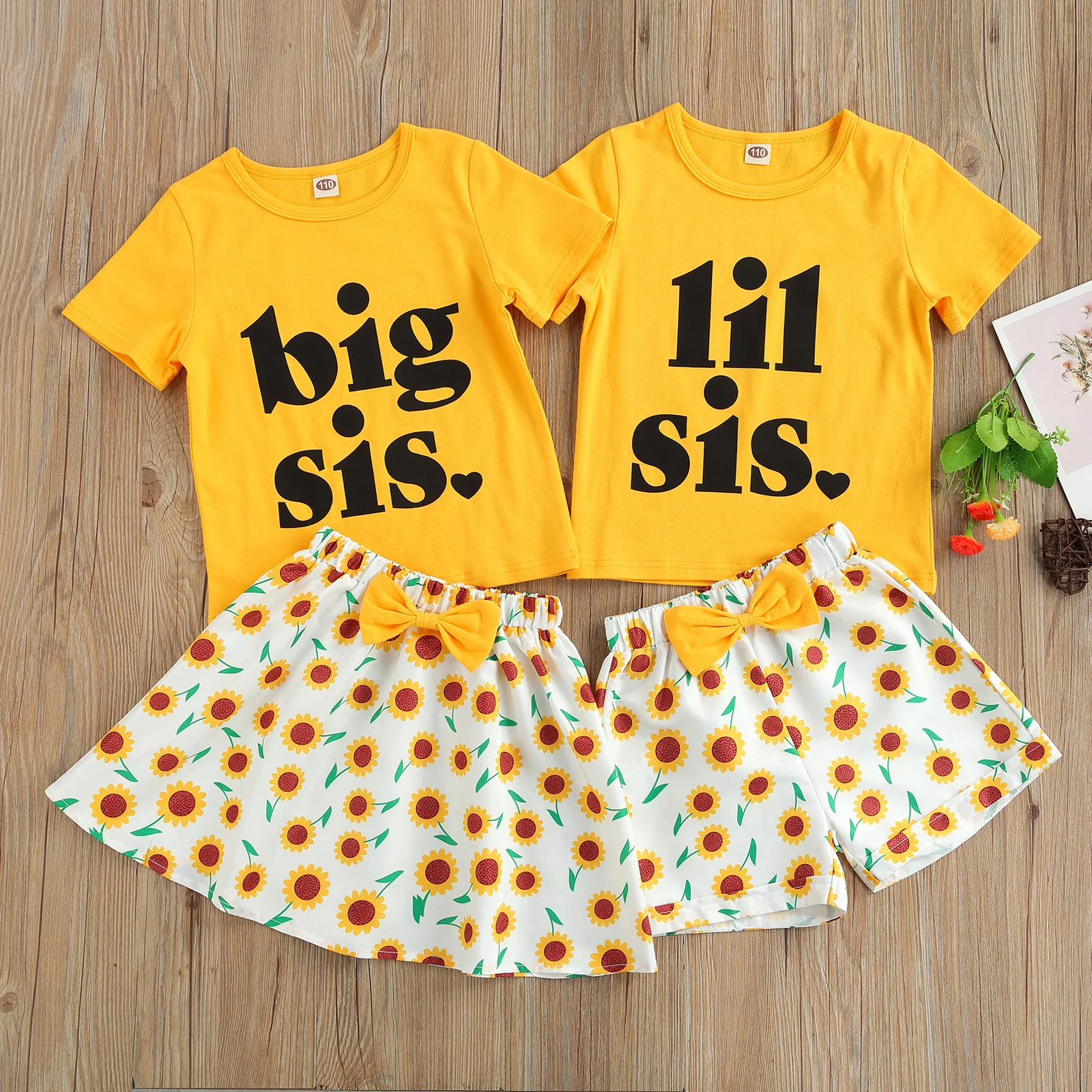 

Toddler Baby Girls Two Piece Summer Casual Suit Fashion Letter Short Sleeve O-neck Tops and Sunflower Bow Short Skirts Or Shorts