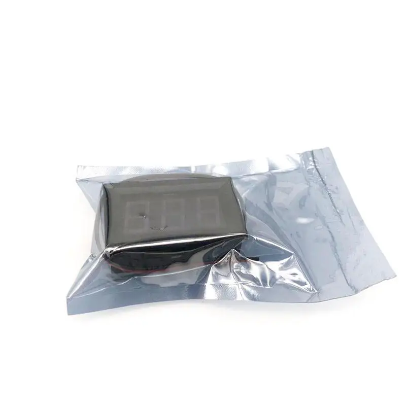 Цифровой вольтметр измеритель напряжения с 2-мя проводами красный зеленый синий