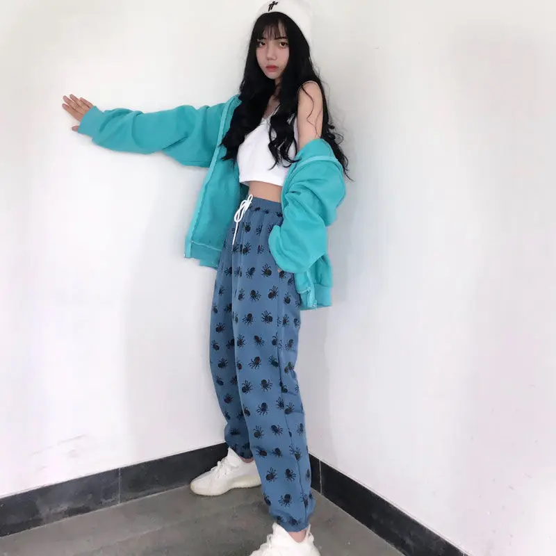 

Тренировочные брюки Harajuku, Женские Мешковатые уличные штаны для бега в стиле хиппи, спортивные брюки, брюки большого размера с принтом в Коре...