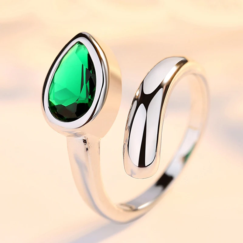 Женское кольцо с зеленым цирконием грушей изысканное натуральное зеленое